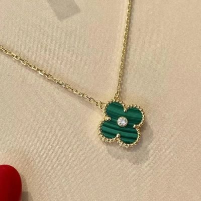 孔雀石间钻四叶草单花项链主图